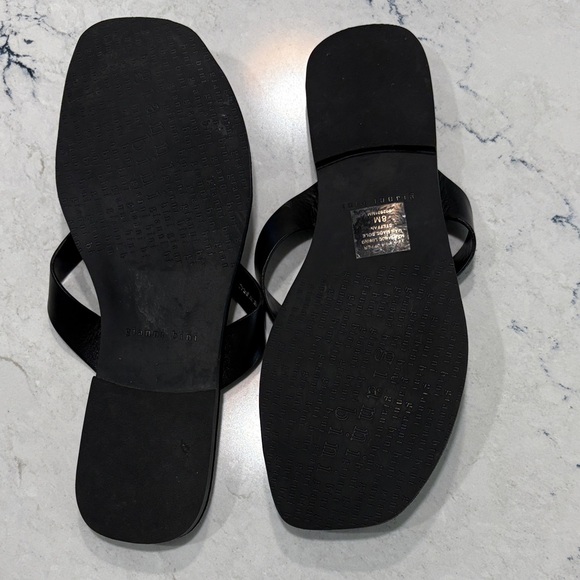 Gianni Bini Black Leather Sandals - Picture 3 of 3